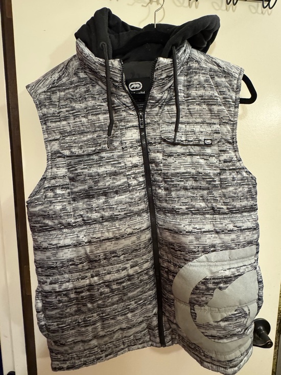 Ecko Unlimited Other - EUC ecko unltd. Hoodie Puffer Vest // M